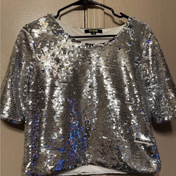REHAB Silver Sequin Top - Picture 1 of 5